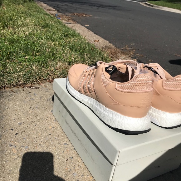 Adidas Ultra Boost Consortium - Picture 4 of 5